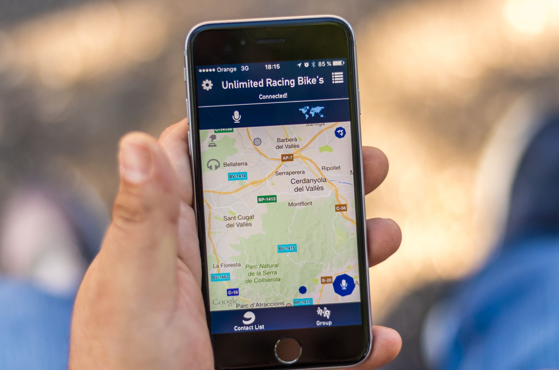 A smartphone offline map screen cleanly showing only road and building outlines without ads